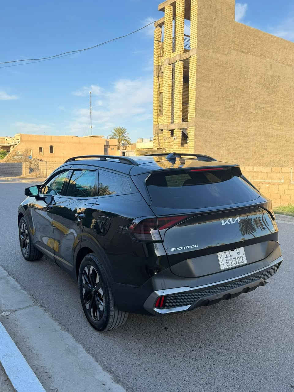 السلام عليكم سبورتج 2023 فول مواصفات اعلى فئه بالسبورتج ماشيه 33 الف السياره بحالة الزيرو بيع فقط بدون مراوس مكانهه بغداد ***********
