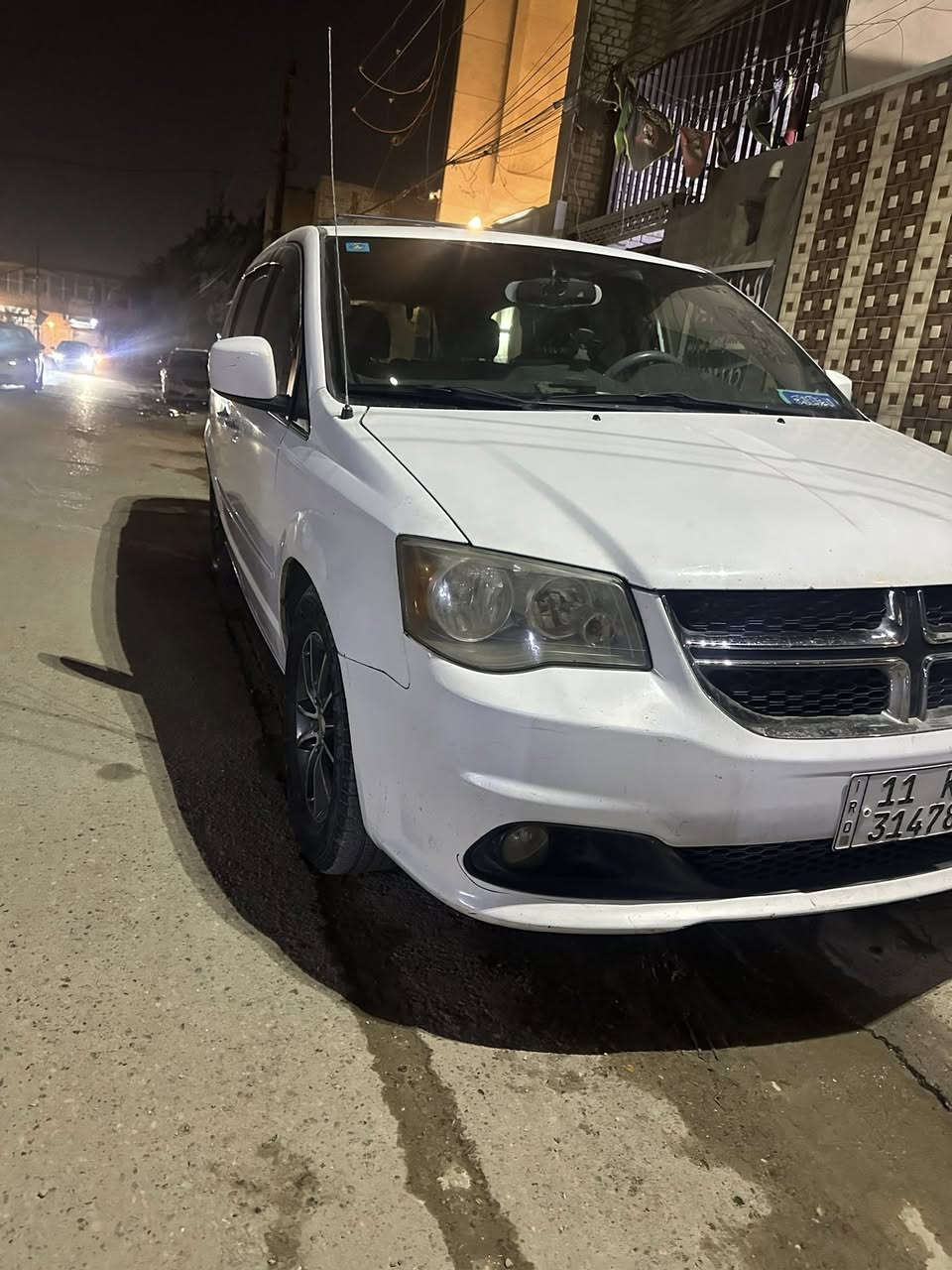 سياره دوج للبيع
سياره خير من الله فول 
بيبان كهرباء شاشة 
تخم تاير جديد 
***********
160$ مجال بسيط
