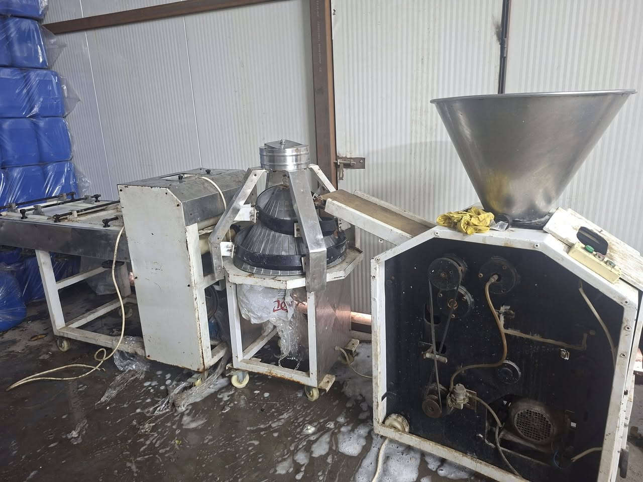 السلام عليكم للبيع  خط انتاج صمون كهربائي وبالضمان و ٤ عرباين و٨ صواني
مكانهن بغداد شارع فلسطين


**إذا كنت صاحب هذا الإعلان وتريد حذفه لأي سبب، رجاءا أرسل رسالة إلى الدعم الفني**