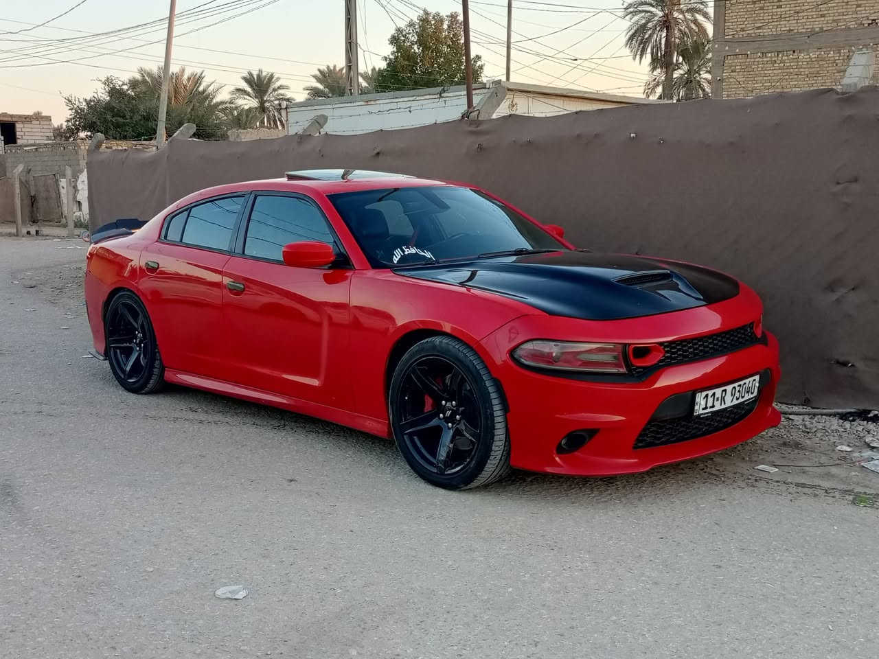 السلام عليكم جارجر 2015 SRT اصل مكينه 6400 فول مواصفات 1/1 رقم بغداد بأسمي للتواصل ‏‪***********‬‏
