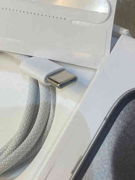 الله يخليك لتكول مكانج وين 
بلاديات امانه مال جهازي ايفون ١٥ برو ماكس سعرهم 30 هنه وتوصيل 
*********** واتساب فقط 
ماسنجر متواجده
