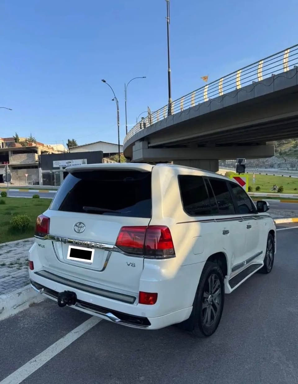سەلام سەراتە بەناوی خوای گەورە وەنەوشە مۆدیل ٢٠١٠ کراوە بە ٢٠٢٠ سەیارەکە حەم سبۆخە مواسەفات VXR 5.7 فول فولە گیرو مەکینە بێ حەیبە سەیارە دوبەیە ئەگەر موشتەری تەلەفۆنم لۆ بکە لە خزمەتم *********** مرغصور, أربيل
