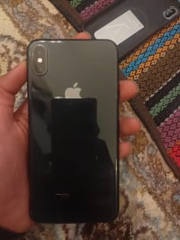 آيفون XS ماكس • اسود • مبادلة ايباد