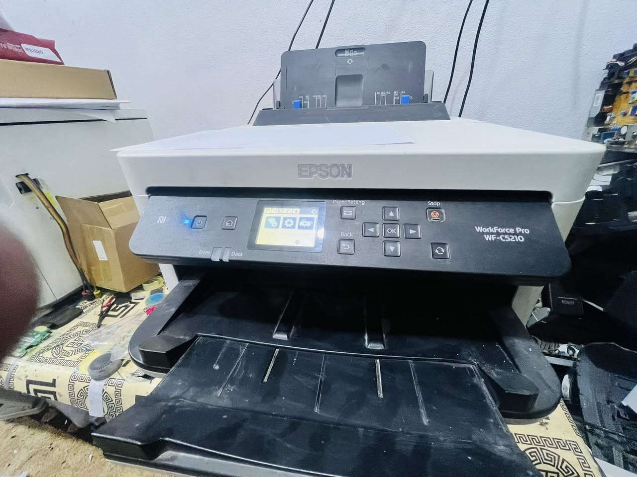 طابعة ابسون 5210
طباعة من الحاسبة والموبايل فقط طباعة بدون سكنر 
كل التفاصيل مذكوره بالفديو 
واتس اب ***********
