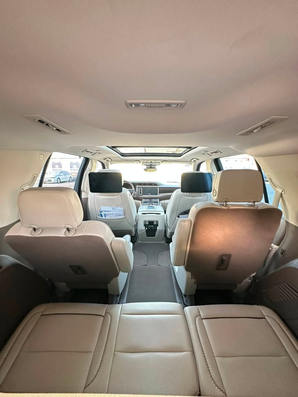 السلام عليكم GMC DENALI موديل2024 خليجي وكالة المنصور لسه بعدها بالوكالة عداد. 57 ماشية. غنية عن التعريف فول VIP. السيارة كلش نظيفة بيها ملاحضة صغيرة اربع اصابع بارد بالجاملغ الخلفي. مكاني بغداد سعرها 60 ألف وبيها مجال ترهم مراوس بموديل2025 او 2026. رقم الهاتف ***********.
