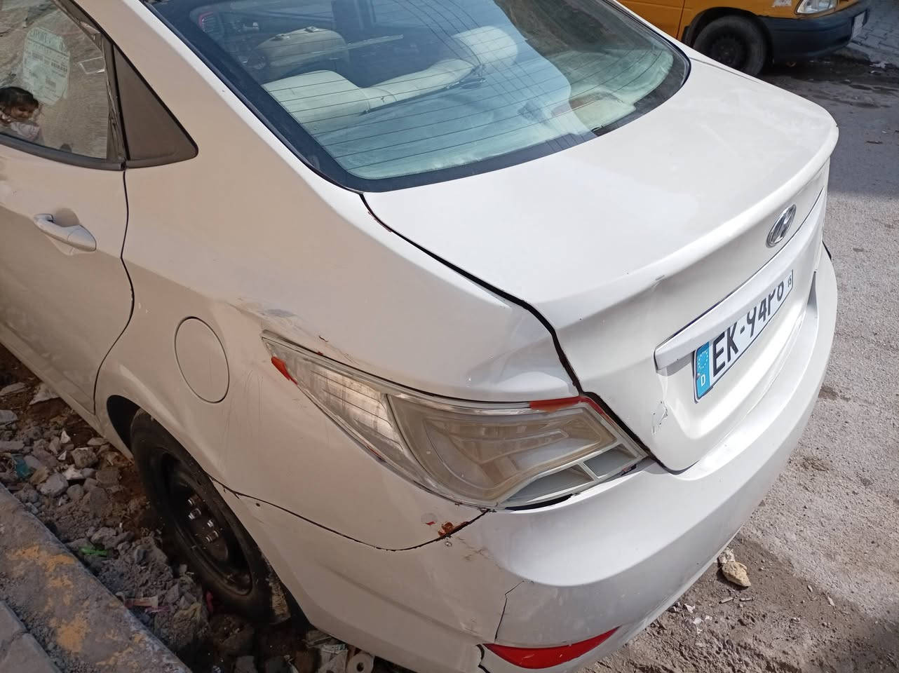 س.. ع
اقرة المنشور و تشلع عيوني
اكسنت 2016 مجفية رقم بابل 
كير اوتو مكينة 1600 نظام ايكو كربائيات كاملة
صدر امامي صار ٥ ايام
مشط ستيرن
بوش.. دبلات... رواط... دجة.. قاعد دبل
خير من الله السيارة جاهزة ***********
مكاني. بغداد الحسينية رايدها ب ٦٣
