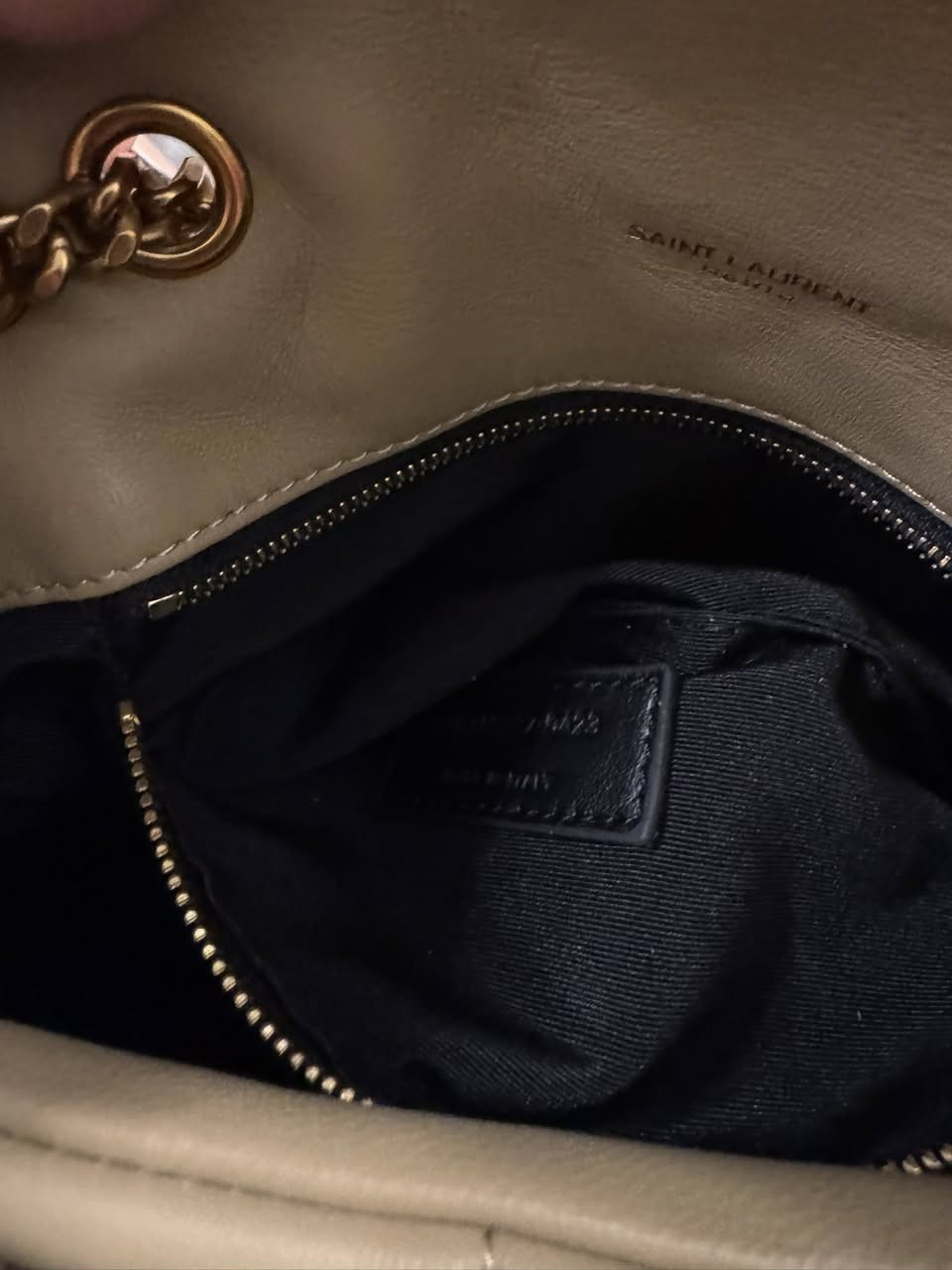 جمال القطعه من سان لوران للحجز مراسلة الصفحة @إشارة


**إذا كنت صاحب هذا الإعلان وتريد حذفه لأي سبب، رجاءا أرسل رسالة إلى الدعم الفني**