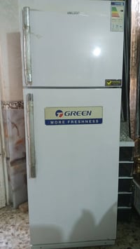 ثلاجة • للبيع