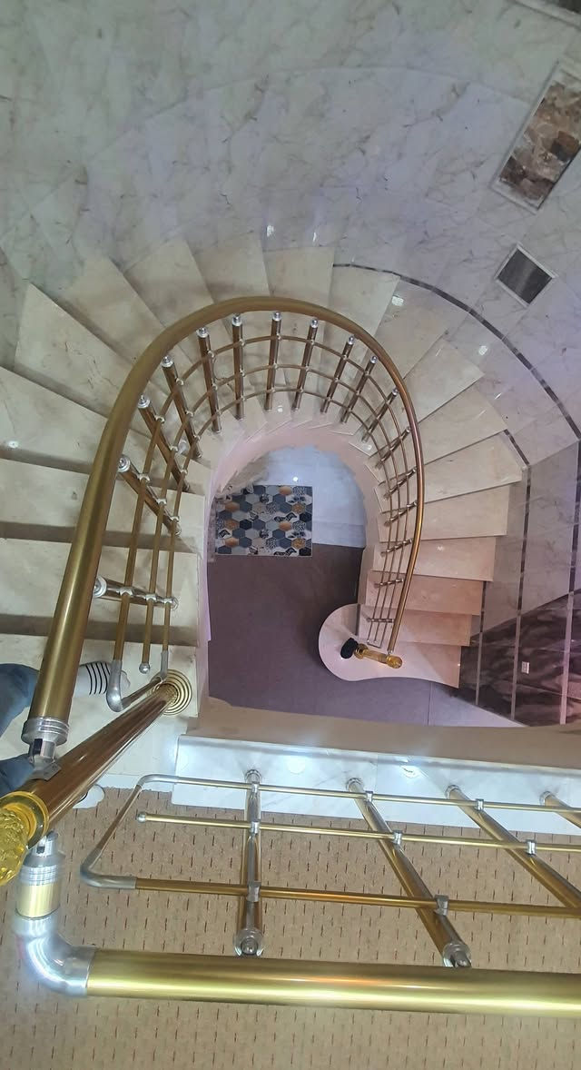 #دار___للبيع___الغربي___الثاني

المساحة ٢٠٠م طابقين مسلح ٤ غرف نوم بناء حديث
__________
___

للاتصال ::

***********
***********

______________

او مراجعة ::

مكتب السلام للعقارات 

#تقاطع__الشعبية #مقابل__صيدلية__الاقصى
_____________________________________
_____________________________________
