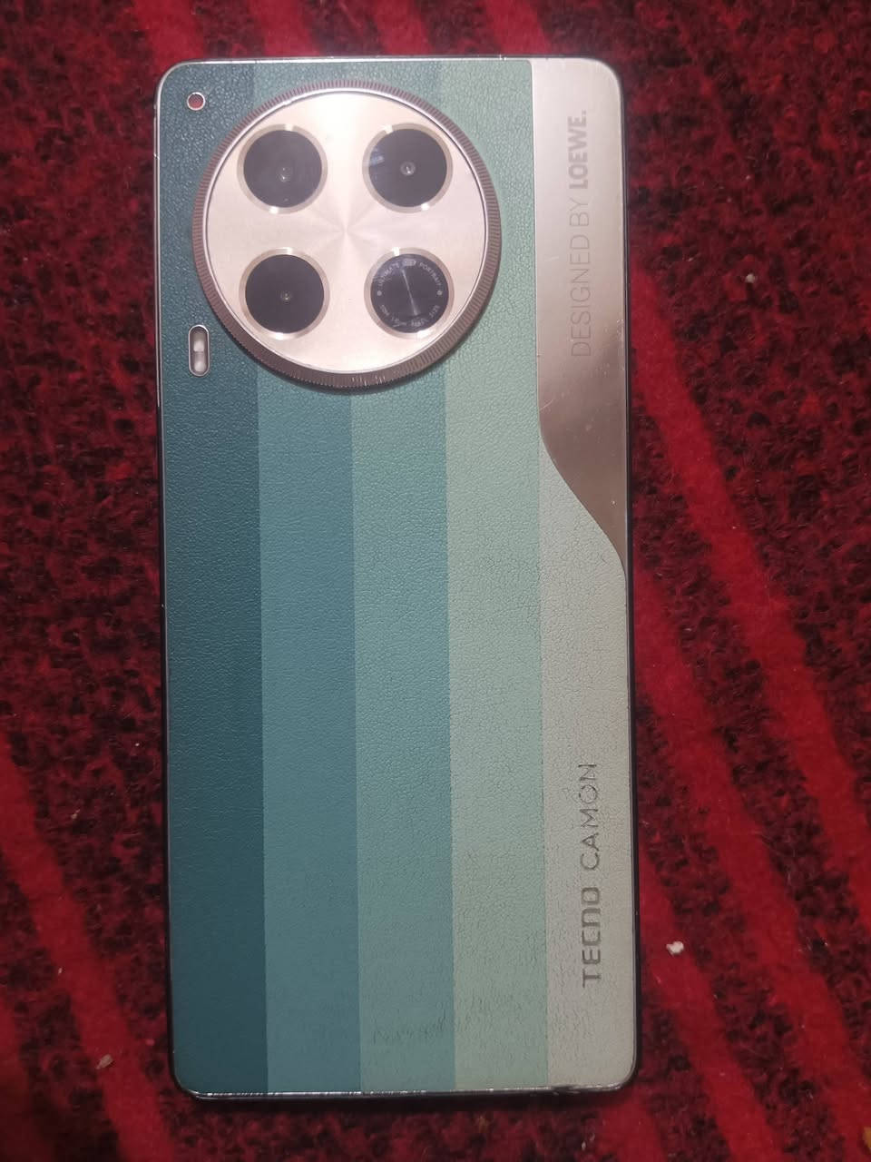 📱✨ Tecno Camon 30 ✨📱
💾 ذاكرة: 256GB
⚡ رام: 13GB
🎮 ببجي: 60FPS ثابت 🔥
📸 كامرة: 108MP تصوير نار 🔥📷
📱 الشاشة: مكسورة بس ما مأثرة لا عاللمس ولا عالبصمة 👌
✅ كلشي شغال 100% وما بي أي مشكلة
سعره 140 بيه مجال 
مكاني بغداد الجديدة
***********
