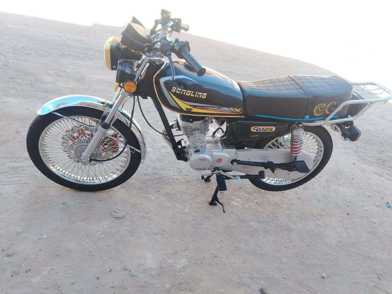 تايكر موديل 25 اوراق كامله السعر 700 او بيه مجال حك الجيه الدراجه احله من الصوره كله شغال مكاني بابل الهاشميه ***********
