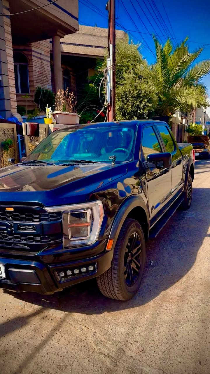 فورد f-150محدث رابتور موديل 2022  تاير وويل جدد سيارة موصفاتها محرك ٢٧٠٠ وكاربلي تحديد مسار ومواصفات هواي 
للبيع او مراوس حسب القناعه 
السعر ٢٣٠  
***********
