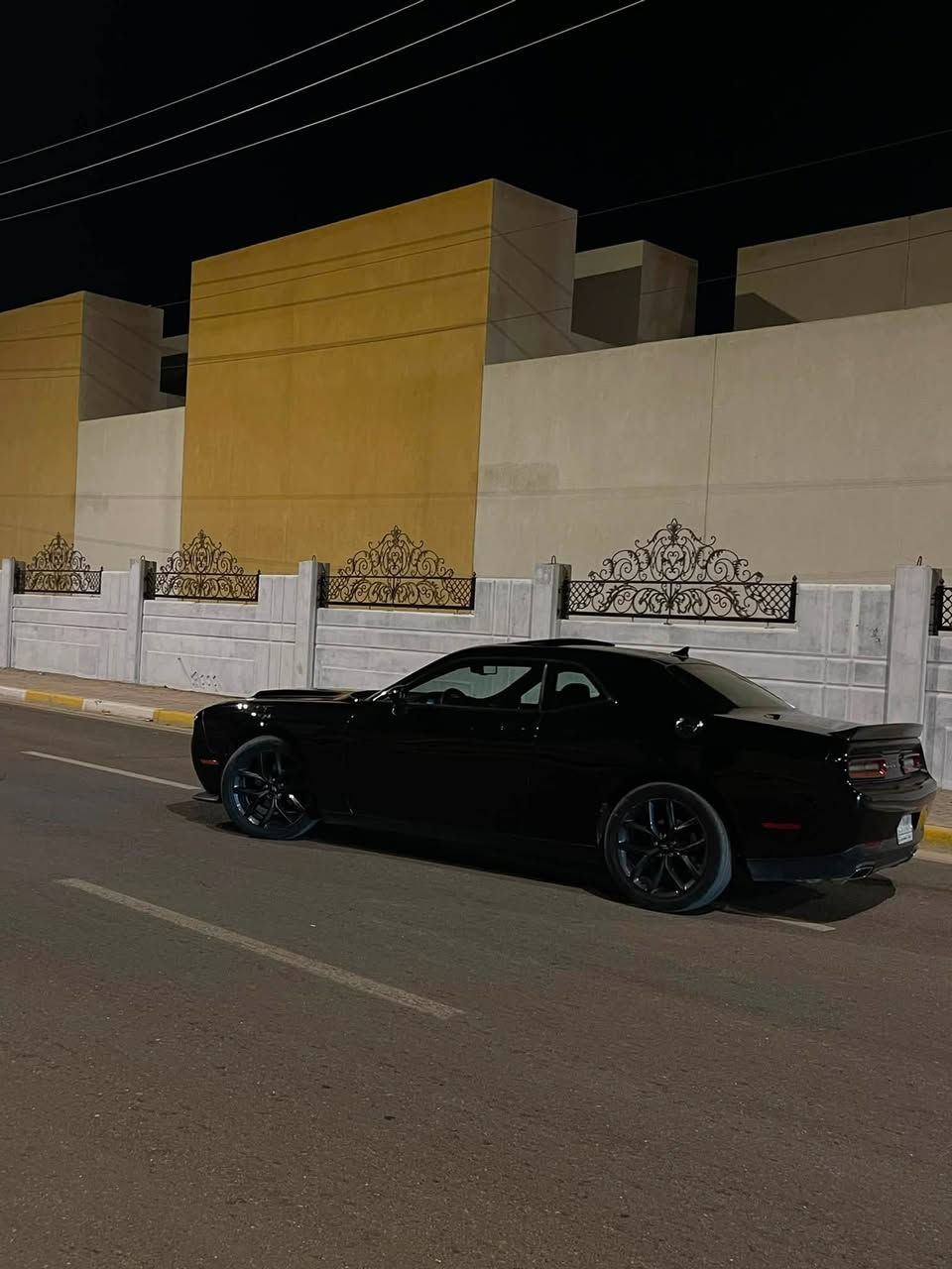 للبيع او المراوس جالنجر 
النوع :GT فول واحد على واحد

الموديل 2019

اللون اسود 

المحرك v6
ماشيه 150 km
المحرك و الكير كفاله 

الضرر/ حدثها بامريكا سرقة داخله اكلين السياره 
وهنا بلعراق صار بيها نصبغة ٦ قطع اثر طخطخات 
اني ابيع حزام 
السعر  145 و عليها غرامه تنزل من سعرها  10 ورقات و بيه مجال بسيط 

المكاني: كربلاء 

للاستفسار: ***********
