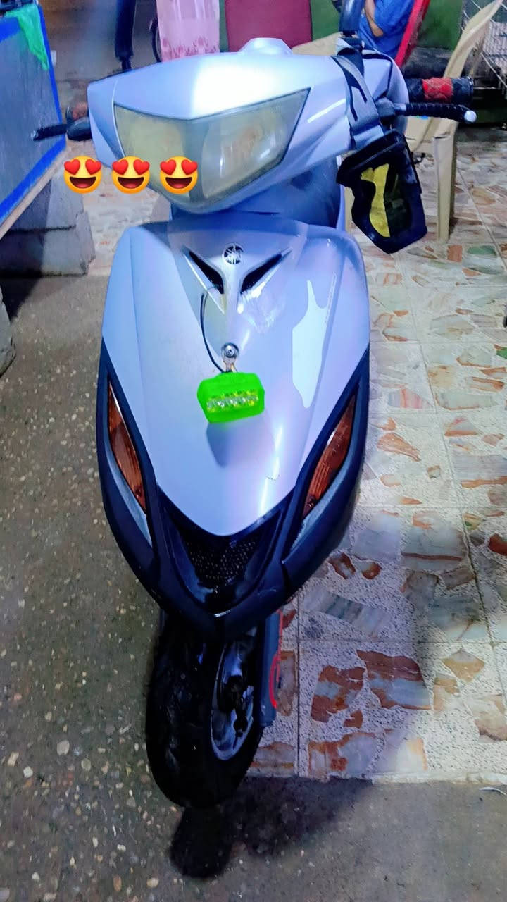 شعندك دراجه نزلهه باجر جمعه خلي واحد يستفاد من لاخ 🛵
ماكس 140 كامله نقص بس باتري واهم يشتغل مكاني بغداد الشعب 
/
كفرات سلف هندر كهربائيات دبلات جديده مري نظارات شمسيه كيج بانزيل كيج سرعه كلهه شغاله 
الشراي يتصل وخادم ***********

