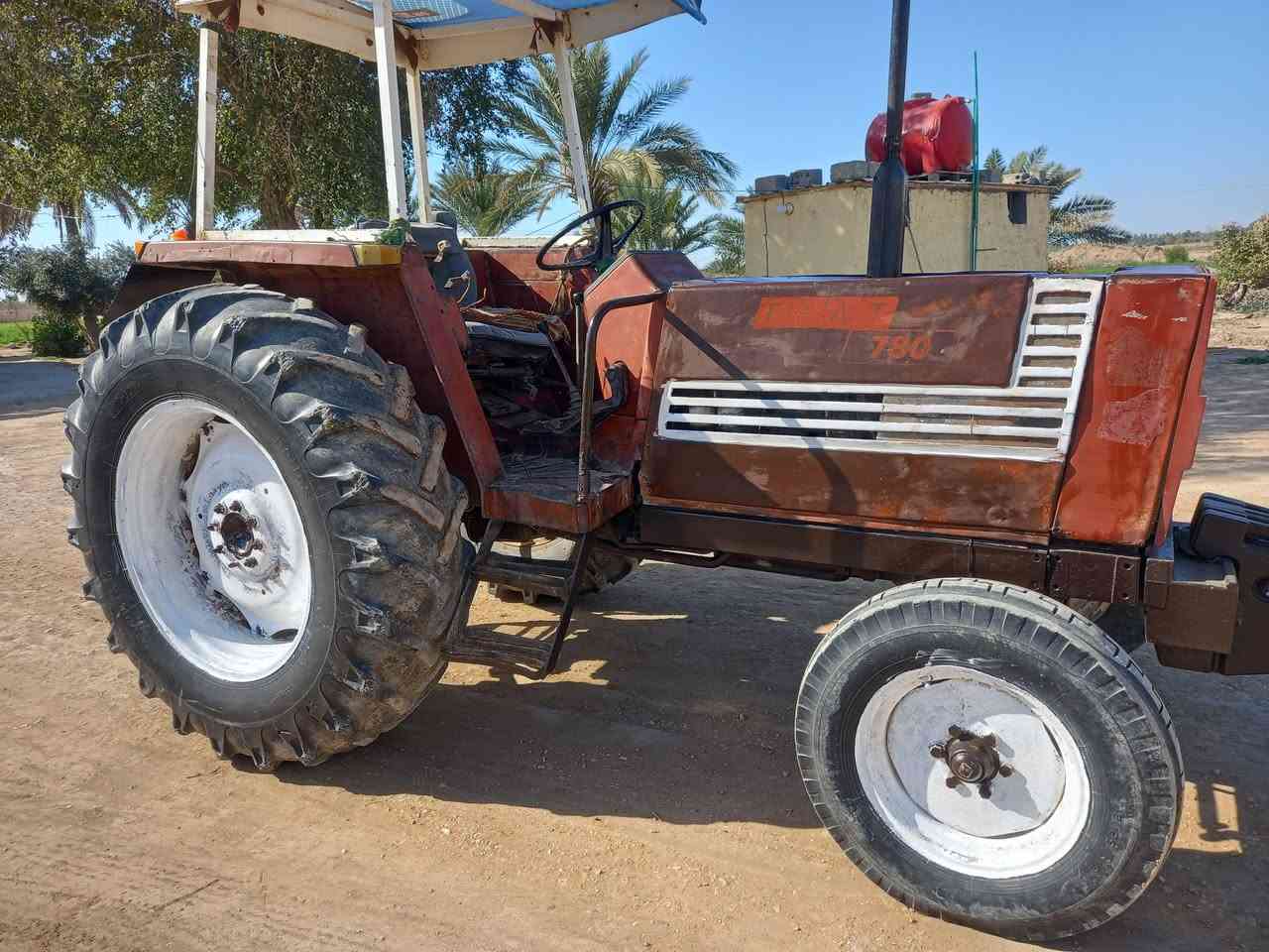 فيات البيع موديل ٨٤ مكفوله محرك وكير وكسن مكان بابل جبله ***********
