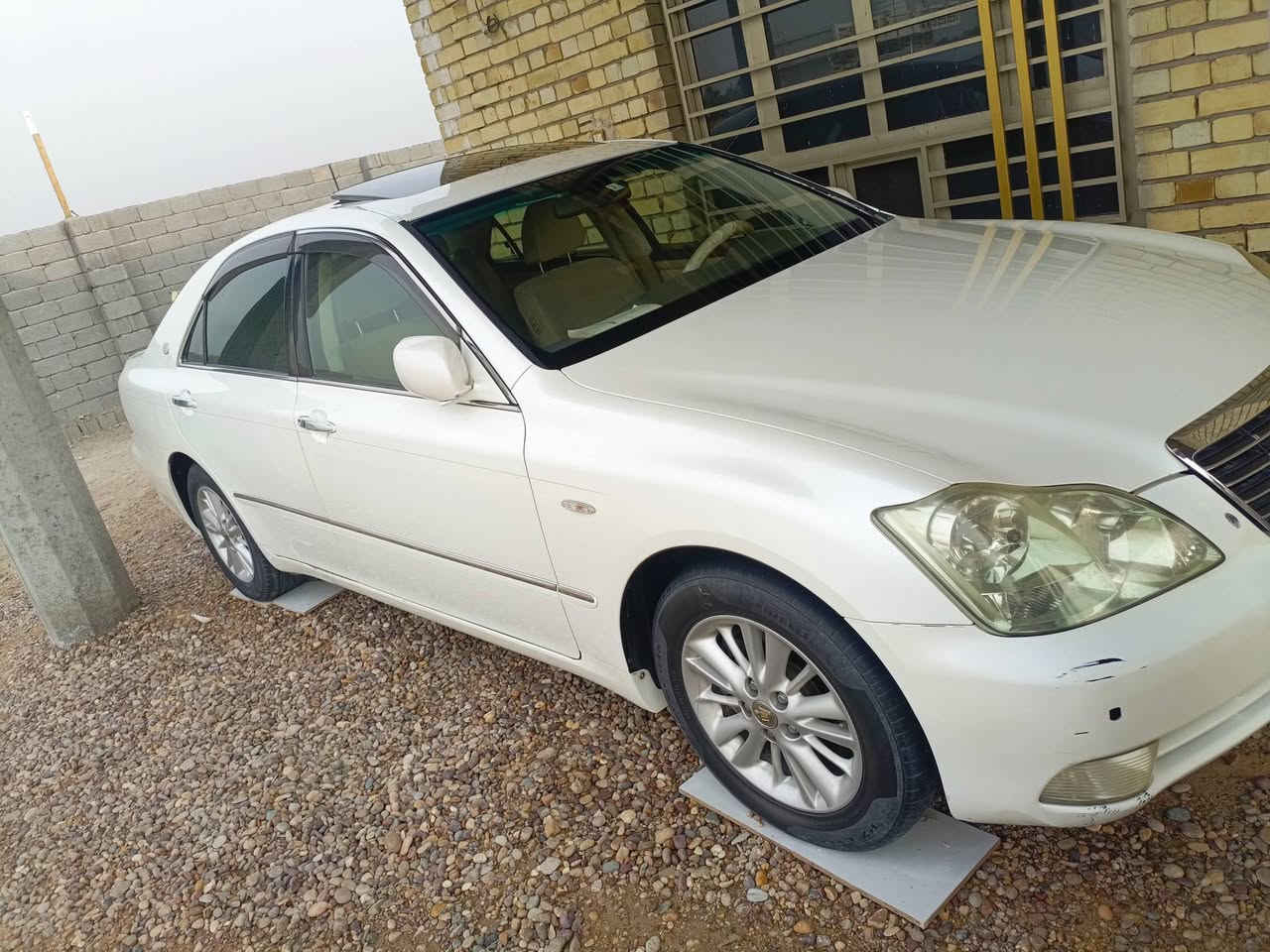 شاهينه ادوات حاويه
مكفولة كفاله عامه كارتون 

فول مواصفات عدا الجلد 

حجر بيه موجود 

***********
