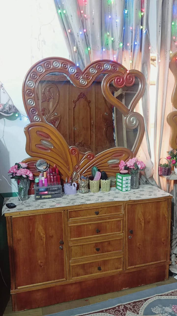 غرفه نوم مستعمله للبيع نظيفه تسكام درجه اولى. مكانها ابو صخير ***********
