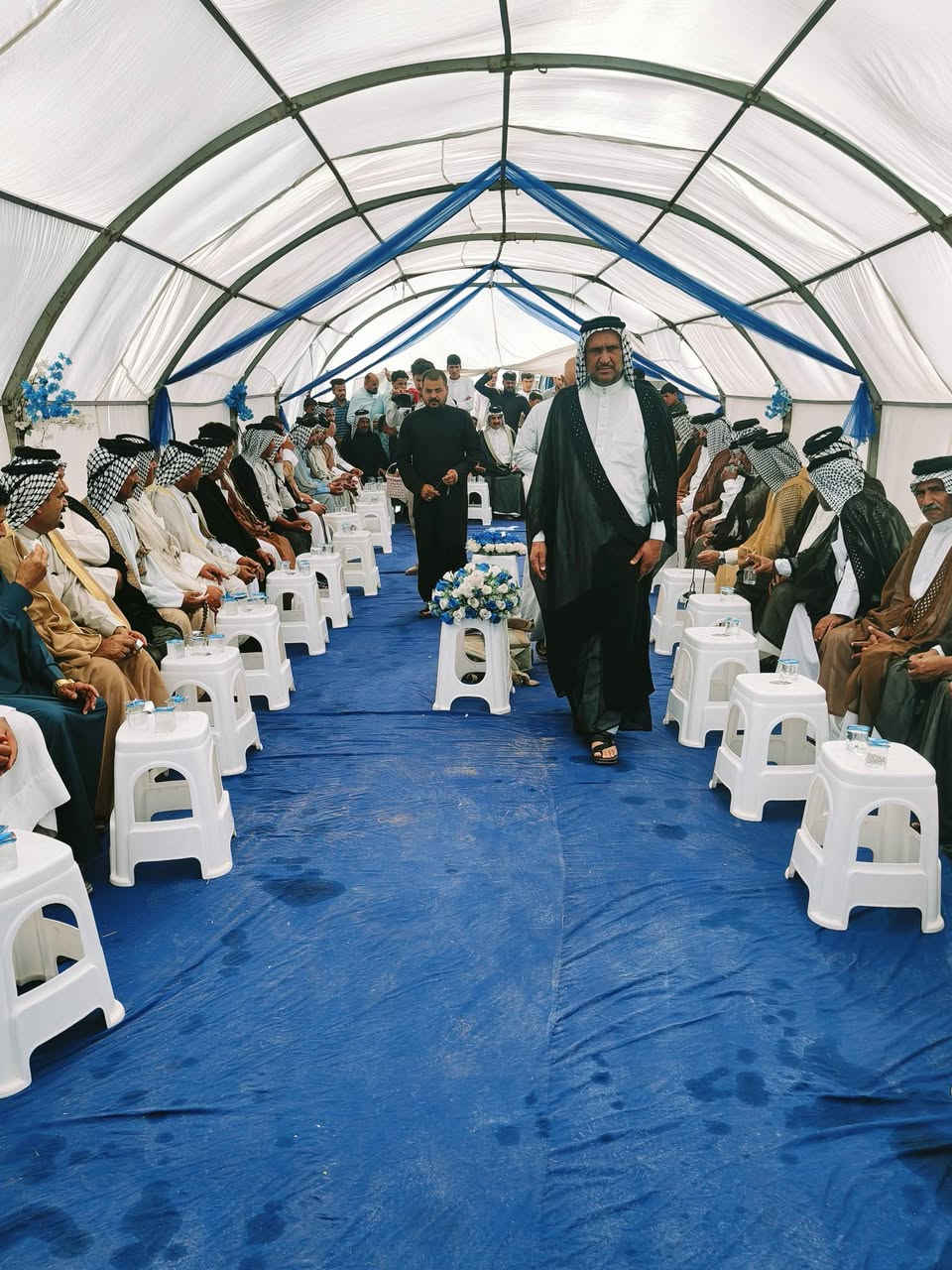 #من قلب قضاء قلعة سكر، نشارككم لقطات من عملنا في تجهيز ونصب جادر خطوبة متكامل، حيث حرصنا على تحويل المساحة إلى قاعة فخمة تليق ببهجة هذه الليلة.
مجمع عباس مندوب لتزين سيارات لاعراس والكوشات والجوادر 
العنوان 
ذي قار 
قضاء الفجر 
شارع الشطري 
***********
