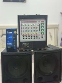 ١٨٠٠ • سماعتين • مايك سلكي