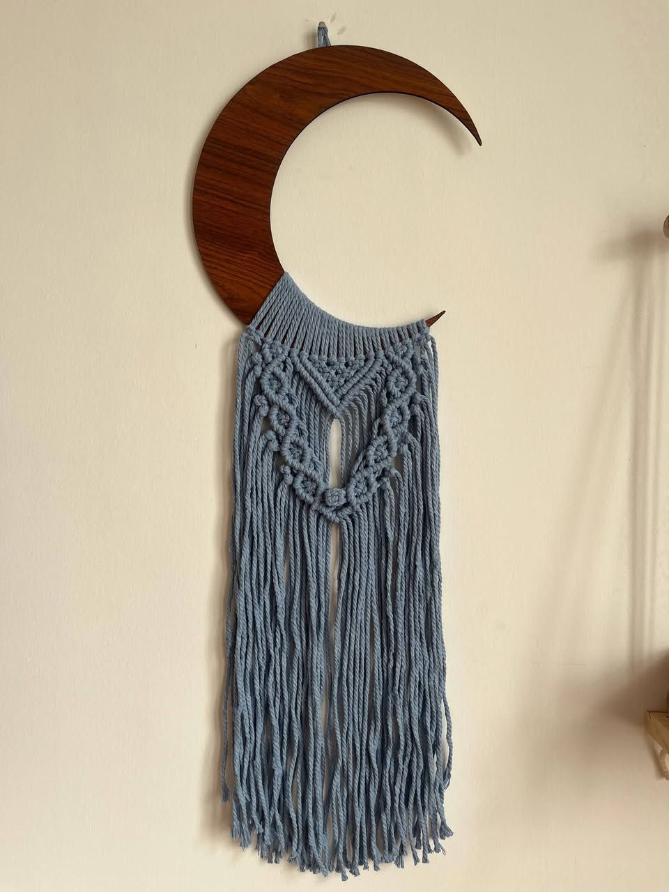 هلال مكرمي بتصميم مميز وخيوط متدلية بانسيابية جميلة 🤍
قطعة فنية تعكس روح رمضان وتمنح المكان حضورًا راقيًا ومختلفًا.

#اكسبلور #اكسبلور_فولو #اكسبلور_explore #فالو #مشاهير


**إذا كنت صاحب هذا الإعلان وتريد حذفه لأي سبب، رجاءا أرسل رسالة إلى الدعم الفني**