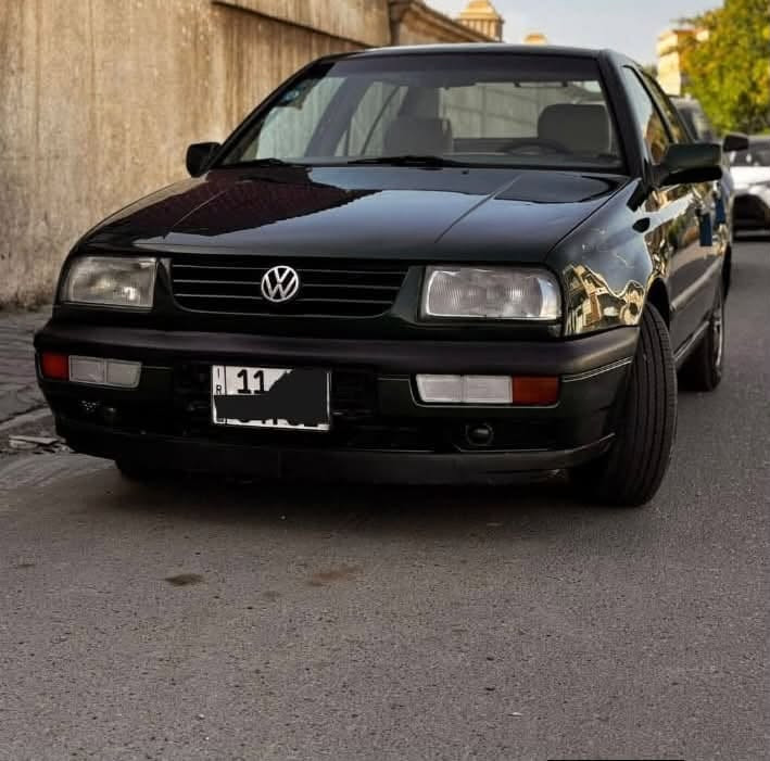 كولف فينتو للبيع موديل 1997
تبريد شغال ثلج
صدر جديد امامي خلفي جديد
كهربائيات كله شغاله
اي نقص مابيهه
محرك وكير جيد جدا
كير اوتماتيك حاويه 
رقم بغداد انكليزي
شادلها سباية 
شاشة وكامرة خلفية 
عبوة فيتبم جديدة
تايرات جديدة
السيارة بسمي
السعر 47 وبيهه مجال بسيط
المكان بغداد الكاظمية
للإستفسار ***********
