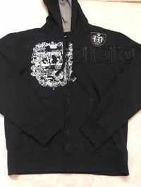 اسود فحم • مقاس XL • نظافه فول