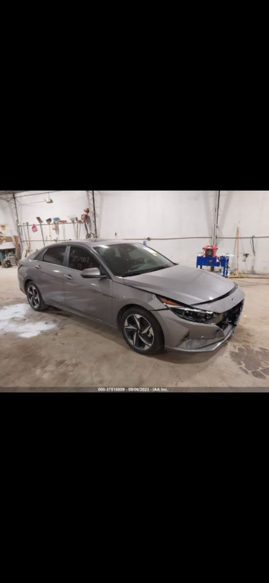 لسلام عليكم..للبيع او مراوس بk4
النترا هايبرد.  موديل2022 _
 أعلى فئة لمتد وارد أمريكي
🚗 وارد أمريكي  –  رقم بغداد– 
تحويل ثاني يوم مباشر رقم بغداد 

🔋 هايبرد (بنزين + كهرباء)
📉 ماشية فقط60m
⚠️ مكفولة بدون حادث – فقط كسر صغير أقل من شبر بالدعامية الأمامية
وصار بيهة هنا عدي حالوب قليل 
الموقع: بغداد – الرصافة
للاستفسار:***********

#الانتره2022 #النترا_هايبرد #وارد_امريكي
