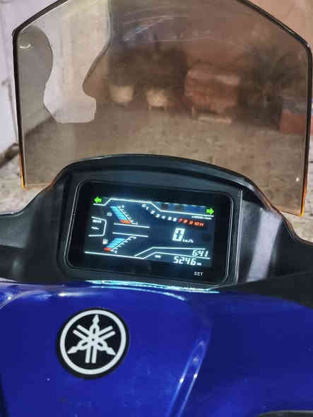 السلام عليكم 
دراجة سترونك موديل 2025
محرك 150cc
شاشة ايباد 
ماشية 5246 km
سرعتها 140 
دراجة نضيفة كلشي شغال سلف هندر دبل اشارة 
السعر 900 وبيها مجال 
للاستفسار واتساب فقط [***********]
مكاني واسط قضاء العزيزية
