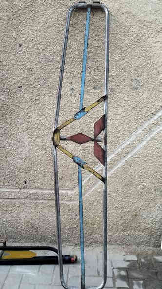 من رخصه الادمن 
للبيع كاسحه كنتر+درع كنتر+باب سقفيه كنتر
للاستفسار الاتصال على 
    ***********
