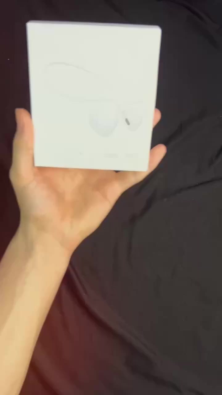 سماعات بتقنية التعليق على الأذن
تقدم تجربة صوتية استثنائية تجمع بين الأداء العملي والمظهر العصري

مثالية للاستماع إلى الموسيقى بجودة عالية
مناسبة للمكالمات الطويلة بوضوح صوتي ممتاز

تصميم مريح يثبت خلف الأذن دون إزعاج

عزل صوتي جيد وتجربة صوت نقية بفضل 

الحساسية العالية 105dB

بطارية قوية تدوم لساعات طويلة

منفذ شحن حديث وسريع (Type-C)

إمكانية التبديل بين أوضاع الموسيقى والألعاب حسب الحاجة

سهولة التحكم في المقاطع والمكالمات من خلال زر واحد

النسخة: Bluetooth 5.3 + EDR

الوضعيات المدعومة: HFP / HSP / A2DP / AVRCP

نطاق الاتصال: ≥15 متر

مدة تشغيل الموسيقى: حتى 28 ساعة (70% من مستوى الصوت)

مدة التحدث: أكثر من 28 ساعة

زمن الشحن: 1.5 ساعة

التحكم: زر متعدد الوظائف MFB – تشغيل/إيقاف – رد المكالمات – الانتقال بين المقاطع  #العراق  #اكسبلور  #سماعات


**إذا كنت صاحب هذا الإعلان وتريد حذفه لأي سبب، رجاءا أرسل رسالة إلى الدعم الفني**