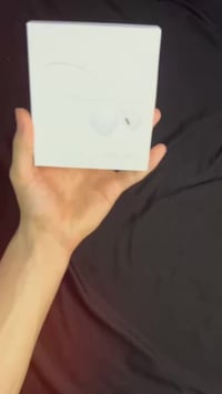 خلف الأذن • بلوتوث ٥.٣ • ٢٨ ساعة