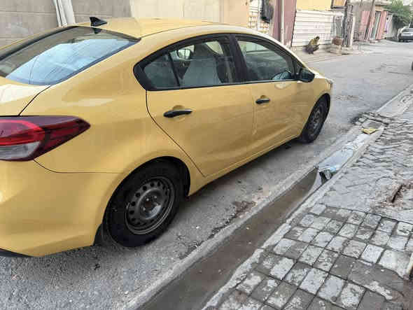 سلام عليكم فورتي موديل 2018 وأرد أمريكي صور الحادث بل منشور السيارة مكفولة عدة حادث أمريكا ليبل واحد بدون تبديل بدون ايرباك كير محرك كلة مكفول حجر بيئه بلادي تخم تاير صدر جديد تبريد ثلج السيارة جاهزة ألف ماتصرف عليهه ماشية 140 محرك دوش السيارة كلش ناعمة بل عافيه على ياخذهه مكاني بغداد حي النصر السعر 125 وبيهه مجال حك الجية الإتصال على الرقم ***********
