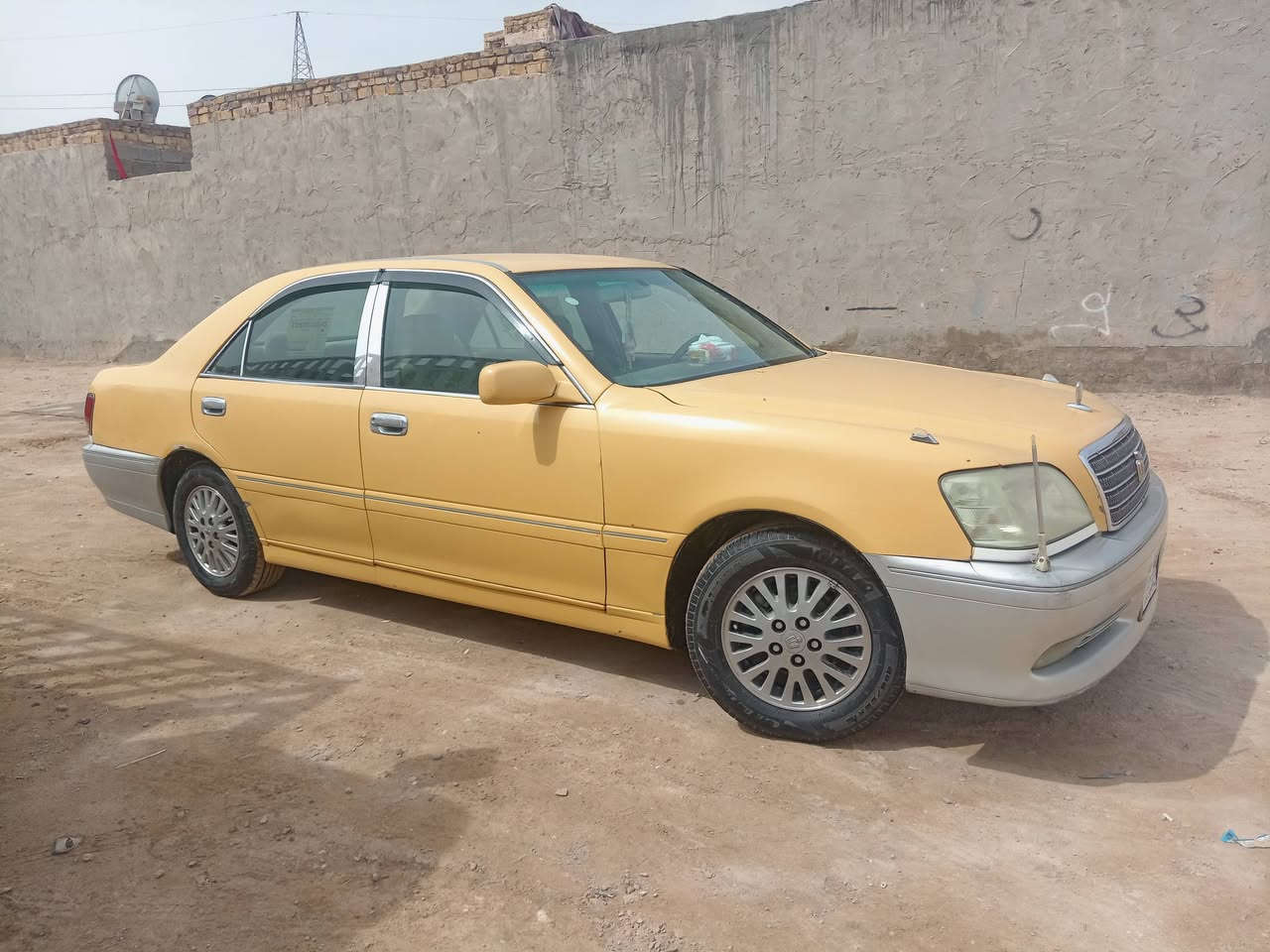 السلام عليكم هاي السياره البيع كصه غماره كير محرك كفاله محرك فيفيتي وبيها منضومه غاز تنسا الصراف بس وكاله السعر ٥٠ مكان نجف كوفه وهاذا رقمي ***********
