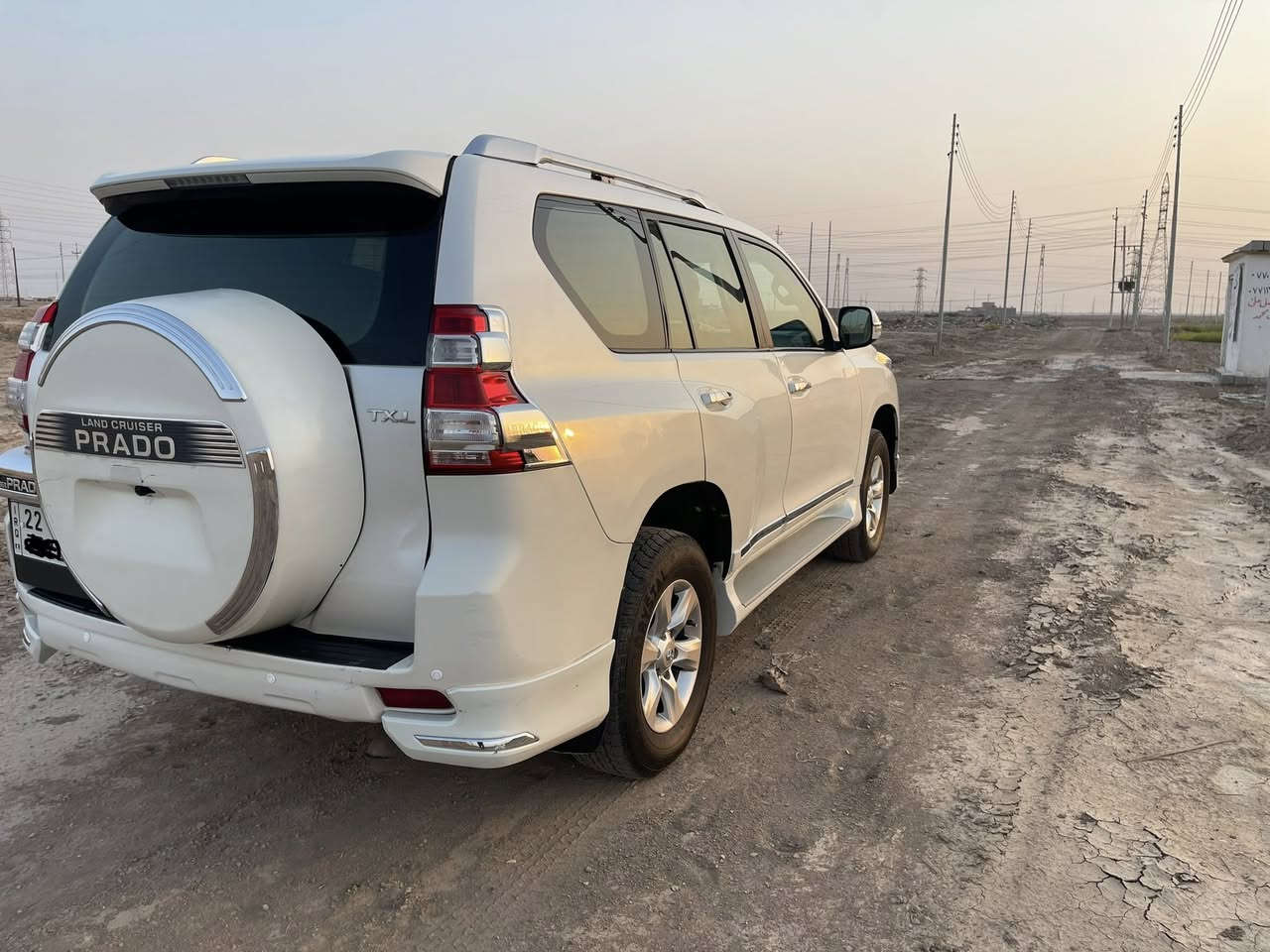 سلام عليكم لاندكروز برادو 2013 رقم اربيل الجديد سنويه ل 28 سونار داخل المنشور قطعتين صبغ بدون ضربه شخوط الباقي كله كفاله محرك 2700 مكفول السعر 240 وبيه مجال ***********
