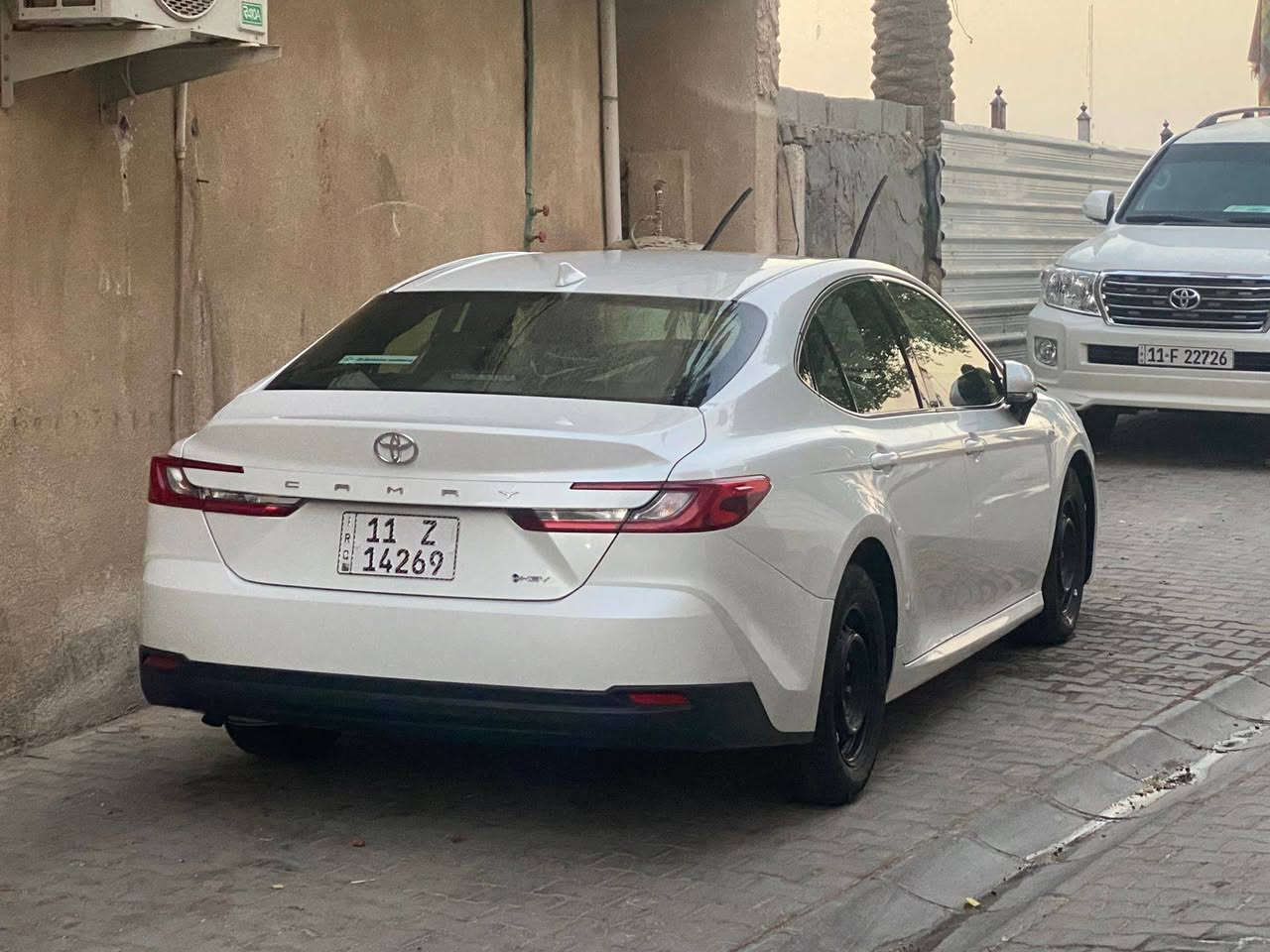 السلام عليكم
كامري دبي 2025 هايبرد
ماشيه70 الف
لون صدفي
 ربع البنيد صبغ الباقي كفاله
بدون ايرباك
بصمه
كشن كهرباء
السعر230$
مكاني بغداد العطيفيه
***********
