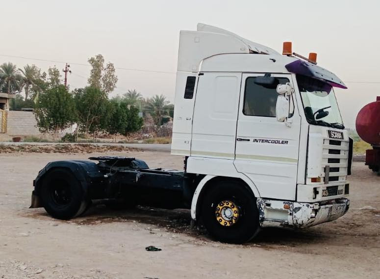 سلام وعليكم سكانيا البيع موديل 95 رقم بغداد بسمي طوناج سلامه 32 طن  سنتين جي بي اس تخم تاير مكينه 43 0/6 مكفوله كفاله عامه السعر ( 215 )وبيه مجال خاص ما رد نتصل وتدلل ( ***********)
