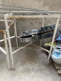 ميز مبدة • أثاث