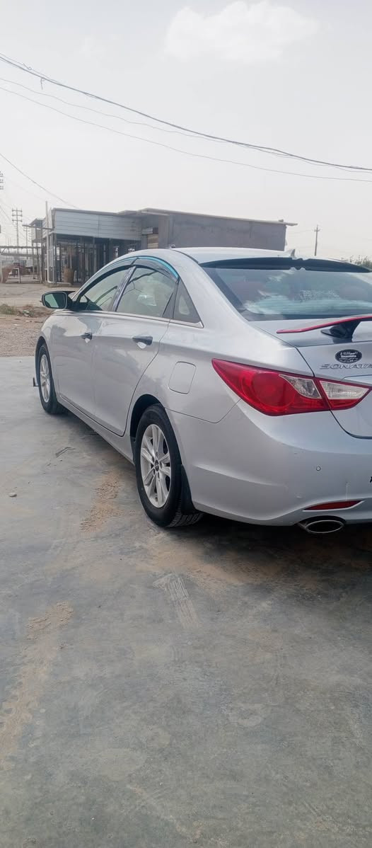 سوناتا مضلع 2012
امريكي 
لون رصاصي 
كشن كهربائي 
محرك 2400 gdj 
الضرر شبر بل باب 
وبارد بل جاملق خلفي 
ماشيه 143 كم 
مابيه قطره صبغ مجرد تكحيل 
كير ومحرك فول قطره تنقيص مابيه 
معليه كازكيت. فقط من دونز 

صدر + امامي خلفي جديد 
خاص مفتوح


**إذا كنت صاحب هذا الإعلان وتريد حذفه لأي سبب، رجاءا أرسل رسالة إلى الدعم الفني**