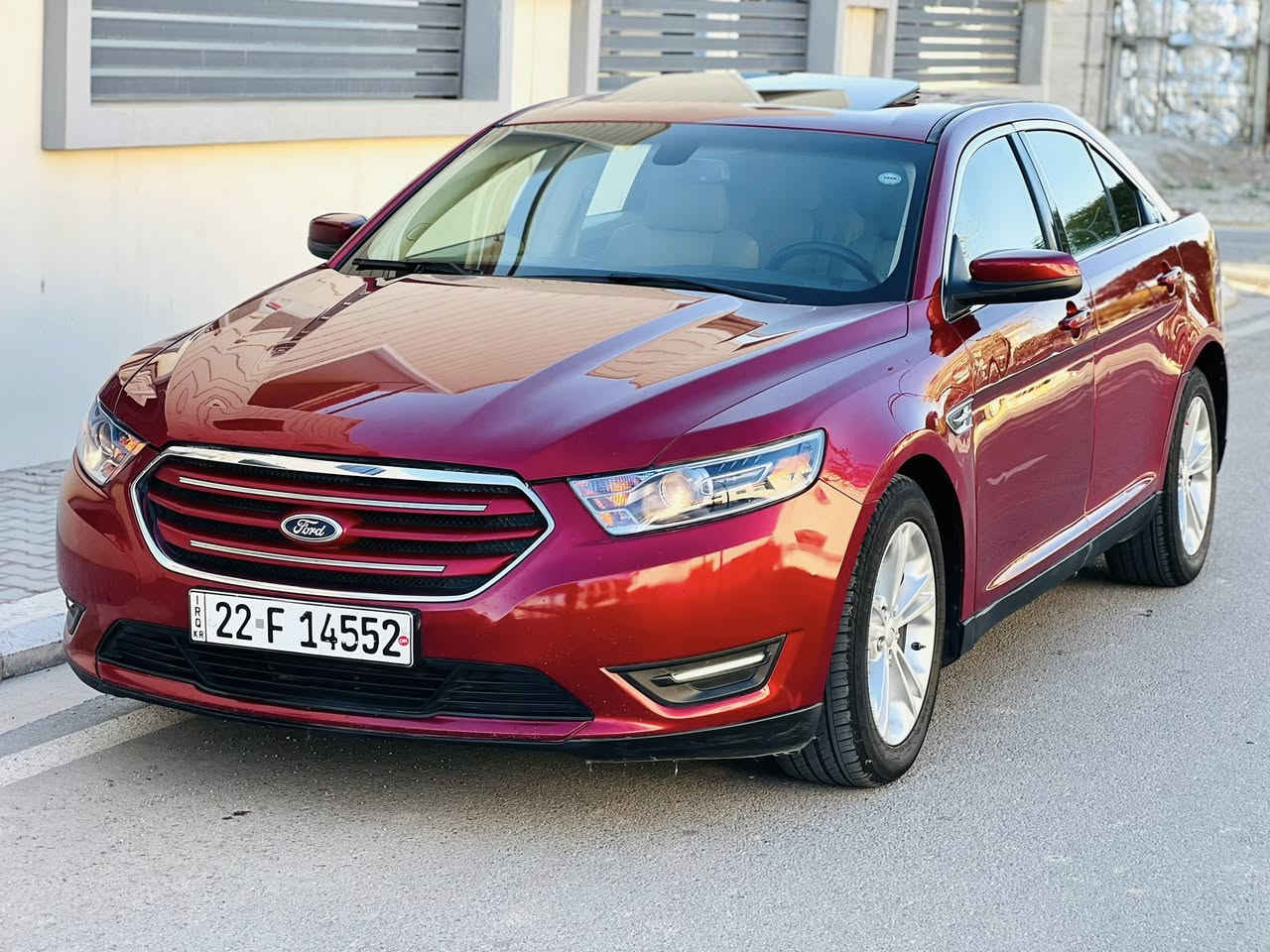 السلام عليكم
فورد تورس 2013 خليجيه شركه نيڤا 
#السعر ( 117 ) $ ورقه
للاتصال ***********
بيه باب سائق صبغ فقط والسونار مرفقه
فول فول مواصفات SEL
سقف اسلايت ( الفتحه )
محرك V6
ماشية 200 ميل
شاشه جبير 
دواخل عسلي جديد
 حجم محرك 3500 
كير محرك بشرط
دبل صالنصه
كشنات كهرباء     
وثبيت سرعه 
شاشه
تحكمات استيرن
كاميره خلفي 
دواخل جديد
صدر امامي خلفي جديد
طخم تايرات جديده
شرط تحويل او وكاله و غرامه 
رقم اربيل جديد
 سنويه  لحد 2027
عنوان ديالي خانقين
