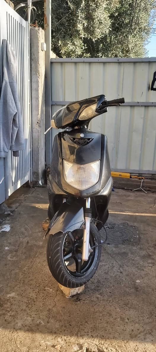 السلام عليكم 
سكنس نثيه للبيع بوشه ٥٨ونص والفات جدد سلف رياضي جديد كهربائيه كله شغاله ابيع كوم حديد الكرنك من جيهت الكلج مسحوك مكاني بغداد العامريه
***********
