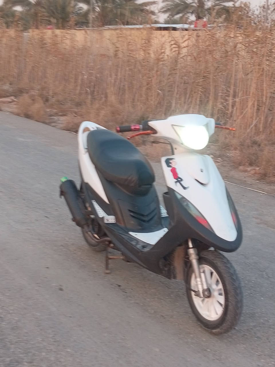 السلام عليكم دراجه ماكس عدله للبيع مكينه ٥٥ نكره سلف صالنصه رياضي كهربايات كله شغاله السعر ٦٠٠ وبيه مجال *********** مكاني حله ابو غرق
