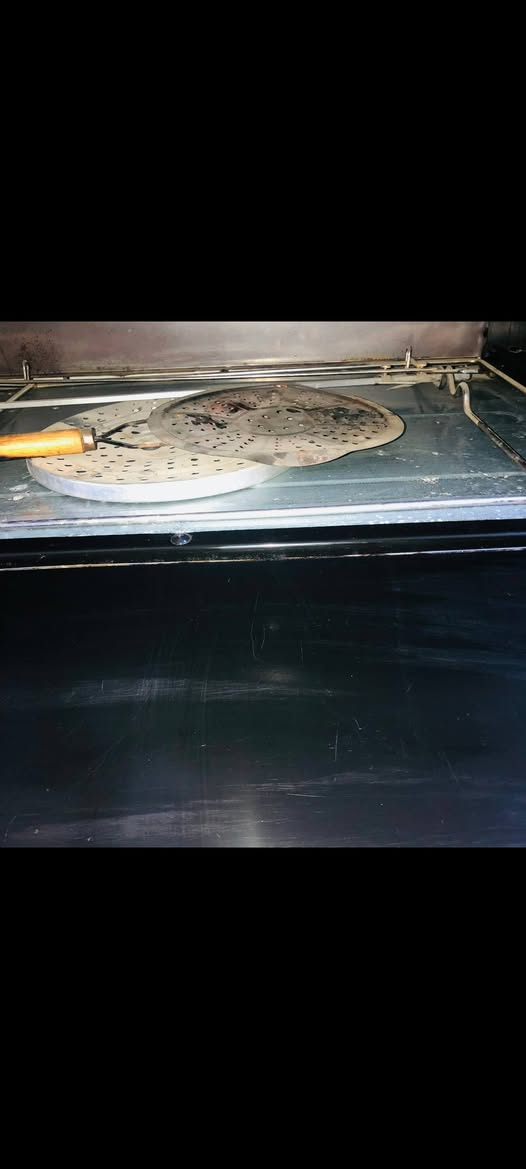 غساله الحافظ 12 كيلو ونظيف كلش اريده 225 وبيهه مجال طباخ مصري 225 وبي مجال


**إذا كنت صاحب هذا الإعلان وتريد حذفه لأي سبب، رجاءا أرسل رسالة إلى الدعم الفني**