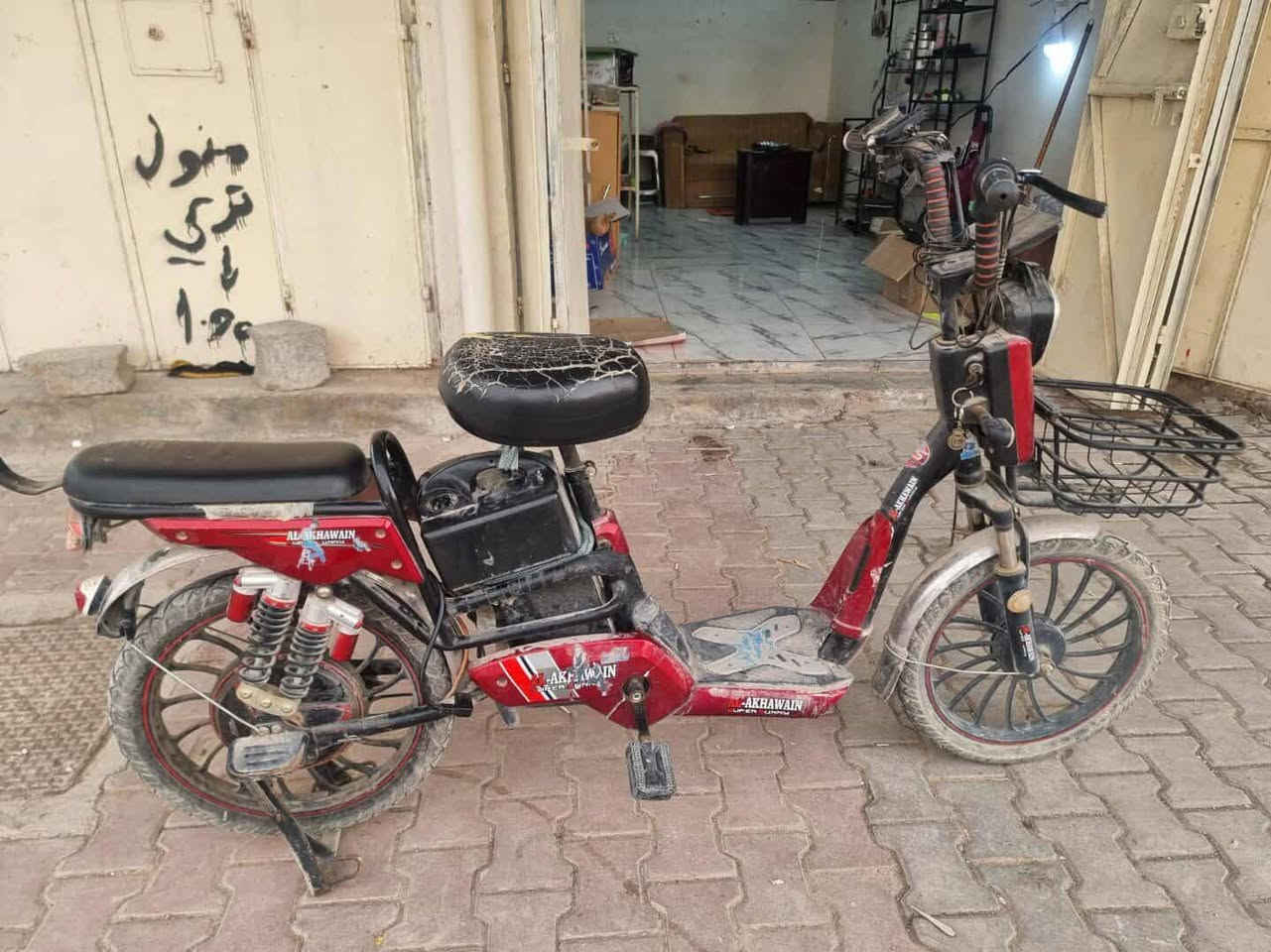 باسكل شحن للبيع شغال كامل من كلشي فقط بطارياته منتهيات سعره 100 الف
***********
