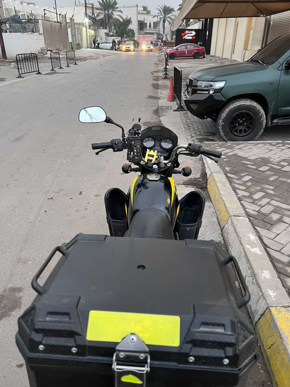 دراجه بوكسر موديل 2023 مرقم رقم بغداد رقم أنكليزي 
تحويلي ثاني يوم 
دراجه نضيفه مالك دخل بلصور 
المكان بغداد الحريه 
متواجد واتساب او اتصال ***********
السعر خاص
