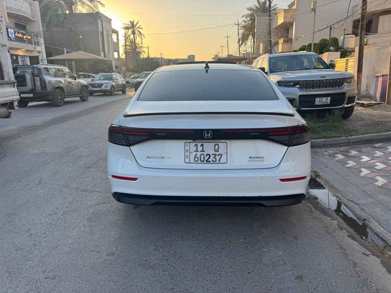 هوندا اكورد 2023 
فئت:السبورت 

السياره مجرد تكحيل في مقدمة البنيد 🛑 بدون صبغ

 اير باك ستيرن فقط راجع سستم اصلي  صور الحادث مرفقه مع رقم الشاصي 

الموصفات 
*.. محرك 2000 هايبرد..
* رادار امامي .... فتحه 
* نقطه عمياء...... مقاعد كهرباء 
* شفتات.....
* تحكم تبريد منفصل......
* كامره خلفيه ثلاث وضعيات...... سبايدر صندوق اصلي 
* ثلاث وضعيات قياده 
* تحديد مسار 
* تشغيل عن بعد 
* هند بريك بصمه 
* لايتات لد +بك لايت لد
* تدعم الكار  السياره جدا نظيفه استخدام شخصي 🔴🛑
مكان السياره بغداد  حي الجامعه شارع الربيع 
للتواصل *********** متوفر واتس اب 
السعر 187👍   وبيه حك الجيه
