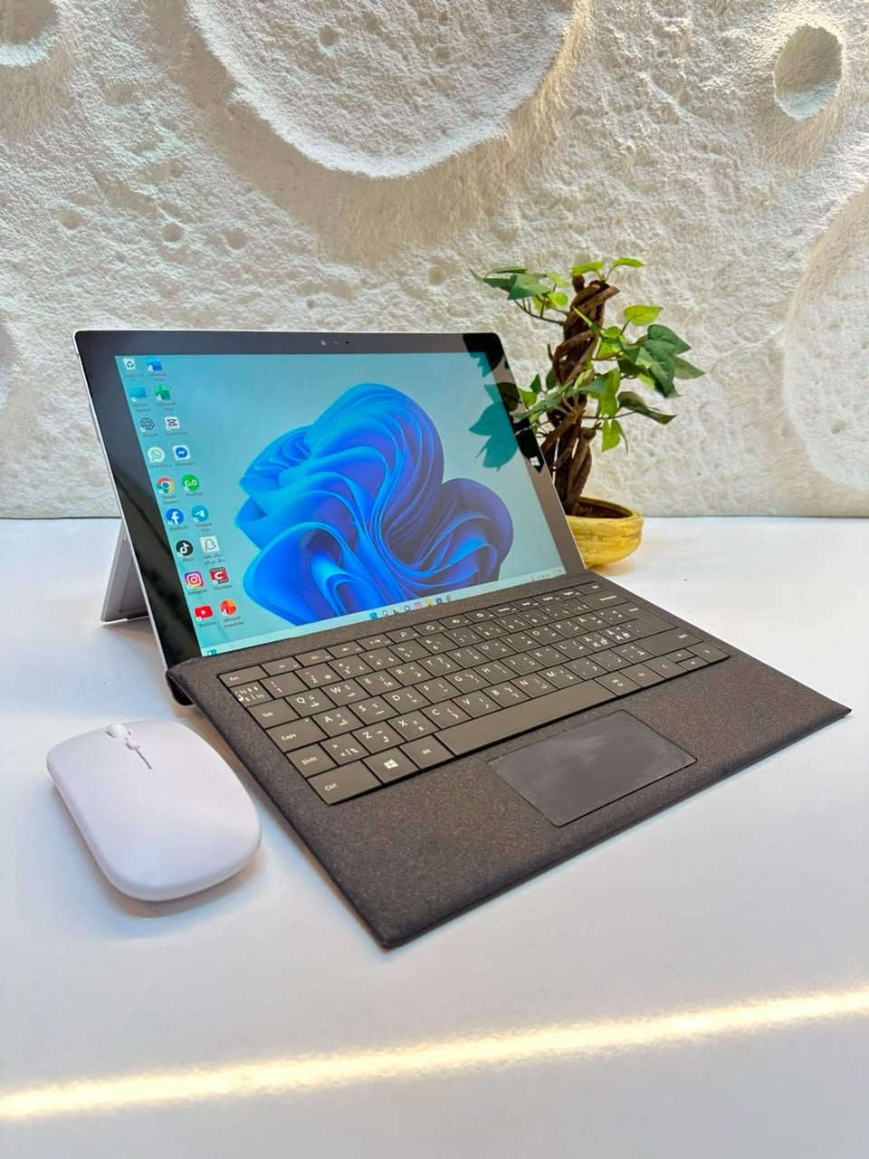 🖥️ *Microsoft Surface Pro 3 | الآن بسعر استثنائي!*

💻 جهاز 2 في 1 — لابتوب وتابلت بنفس الوقت!

📋 *المواصفات:*
* المعالج: Intel Core

 i5-4300U @ 1.90GHz – 2.50GHz

* الرام: 4GB

* نظام التشغيل: Windows 11 Pro (64-bit)
* شاشة لمس بـ 10 نقاط

📦 *ما يأتي مع الجهاز:*
✅ كيبورد أصلي
✅ ماوس
✅ حقيبة
✅ شاحن الجهاز 

يحتوي الجهاز على كافة التطبيقات الأساسية و تطبيقات الطباعة و تحميل اي تطبيق انت بحاجته مجاناً 

🛡️ *ضمان سنة كاملة* من تاريخ الاستلام

🚚 *توصيل مجاني* لكافة المحافظات

💰 *السعر: 175$ فقط!*

📩 للطلب والاستفسار: راسلنا على الخاص أو اتصل بنا مباشرة 
*********** واتساب بغداد, العراق
