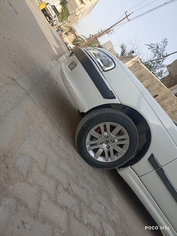 سلام عليكم

بيجو بارص للبيع موديل2022
رقم بصره حره سياره بسمي تحويل مباشر
بيها باب لوره سايق بي صبغ من شركه وضربه بصيطه خلف سياره فقط لباقي كفاله ماشيه 61  سعر 68
***********
