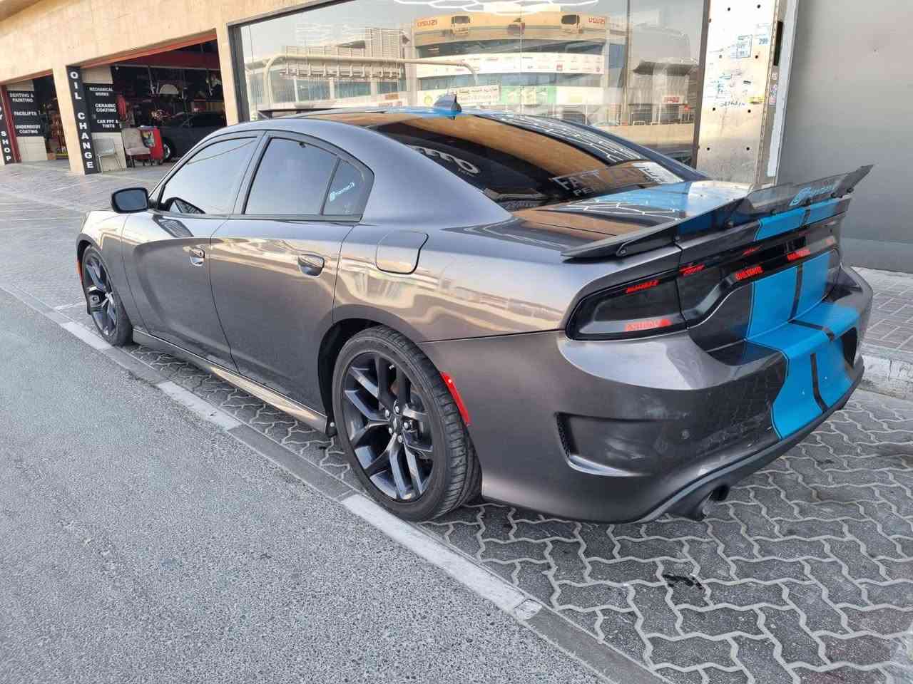 السلام عليكم
للبيع جارجر RT 2023 أصل هيمي فول كراسي جلد فتحة سقف لون فيلي وأزرف 
2023 Dodge Charger, R/T
5.7L, 8 cyl., 370HP
هيمي 8 سلندر محرك 5700 ، لون فيلي وأزرق ، RT ،  وارد أمريكي ، رقم اربيل  ، تبديل بابين اليسار بنفس اللون ، تصليح الجاملغ على البارد ، صبغ جزء من الجاملغ الخلفي والتكمة اليسار ، الايرباكات كلهن سليمة ، ماشية 37 الف ميل  ، بصمة تشغيل وبصمة ابواب ، تشغيل عن بعد ، شاشه لمس  ، كشنات جلد ، كشنات كهربائية ، خزن وضعية كرسي السايق ، تدفئة وتبريد الكشنات ، فتحة سقف ، بصمة تشغيل وبصمة أبواب ، نقاط عمياء ، تحكم استيرن كهربائي ، تحديد مسار ، رادار خلفي ، حساسات خلفية ، تبريد قطعتين ، مانع انزلاق ، نزول منحدرات ، نظام ABS ، نظام فحص ضغط الاطارات ، لد امامي وخلفي ، تزويد بلادي

السعر 250ورقة مع الرقم وبي مجال
رقم الهاتف ***********
