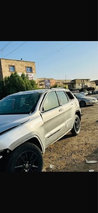 جيب ٢٠١١ رقم بغداد الجديد هزة وفحص  كله جديد تحويل مباشر بسمنه السيارة...