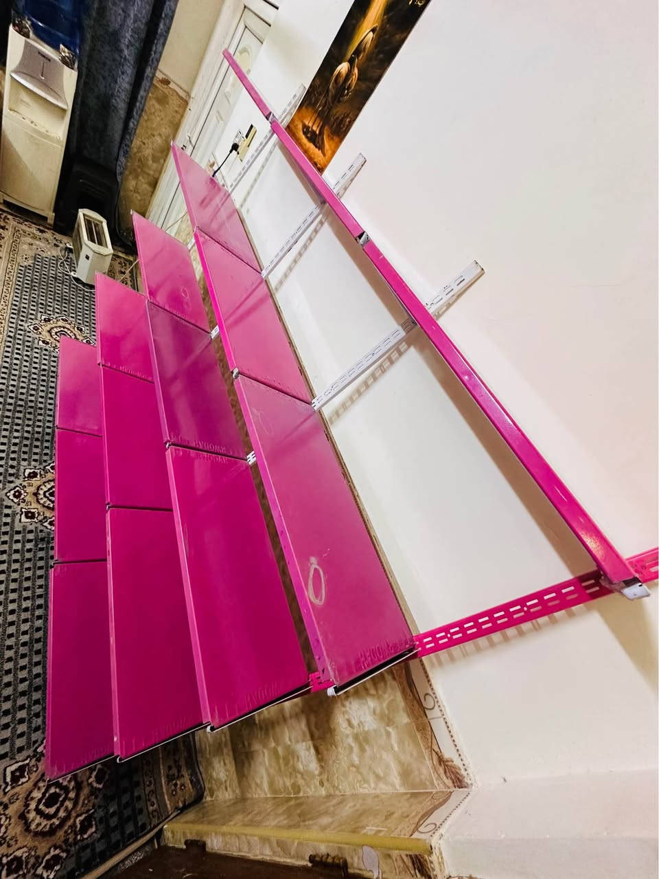 سلام عليكم رفوف حديد للبيع 15 رف كاملات مابيهن نقص 
عرض 3 متر ارتفاع 2متر ونص .. مكاني كوفة حي كنده  65 ألف 
***********
*********** النجف, العراق
